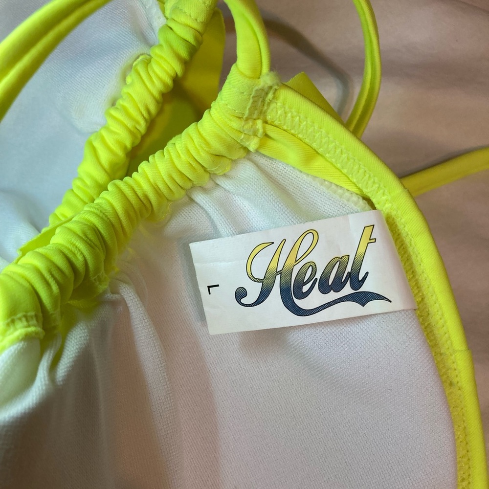 Neon Yellow‎ Ruffle Bikini Top - Picture 5 of 5